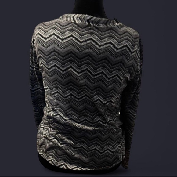 Chevron Patterned Wrap Top - Picture 2 of 3